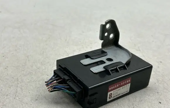 Toyota Yaris Other control units/modules 8865052180