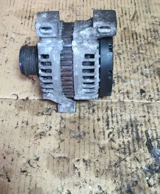 Volvo XC90 Generator/alternator 30773111