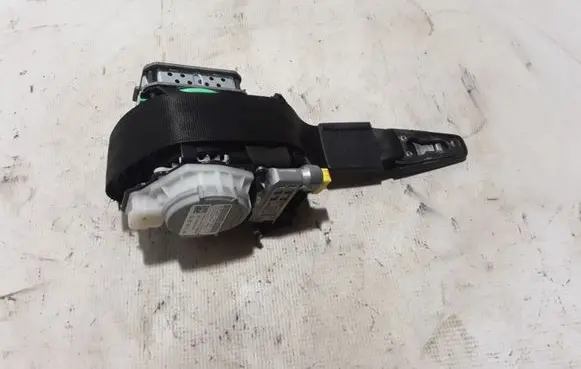 Audi A6 S6 C7 4G Front seatbelt 4G8857705B