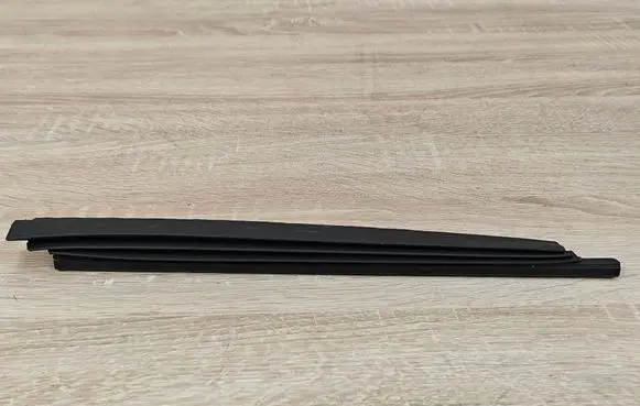 Audi A5 Sportback 8TA Windshield trim 8D9877781A