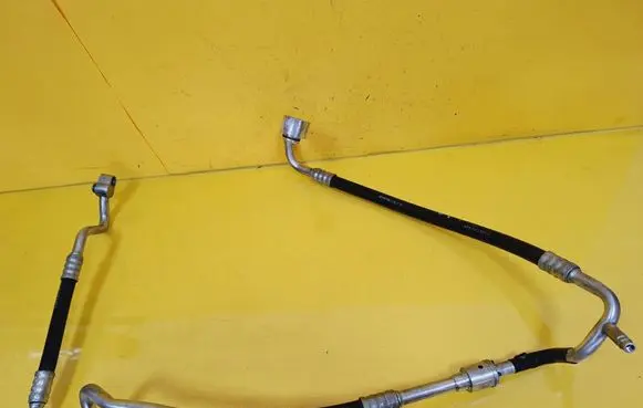 Volkswagen Polo IV 9N3 Air conditioning (A/C) pipe/hose 6Q1820743AE