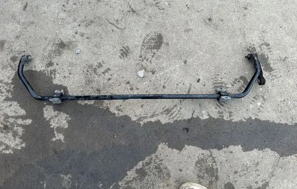 Volvo XC40 Front anti-roll bar/sway bar P32221000