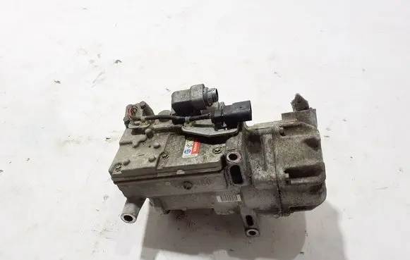 Porsche Panamera (970) Air conditioning (A/C) compressor (pump) 7P0820803G