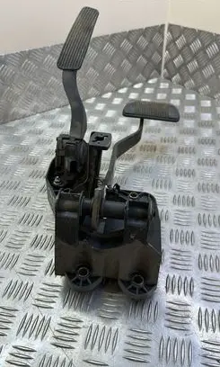 Chrysler Grand Voyager V Accelerator throttle pedal 05281418AA