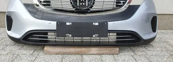 Mercedes-Benz EQC Front bumper