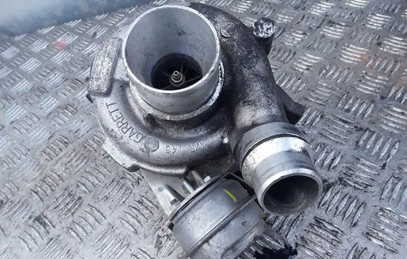 Renault Laguna III Turbo 8200347344