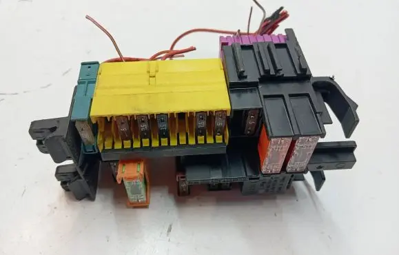 Mercedes-Benz C W205 Fuse module A2059067200