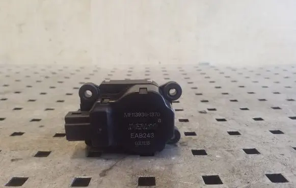 Jaguar XF X260 Air flap motor/actuator MF1139301370