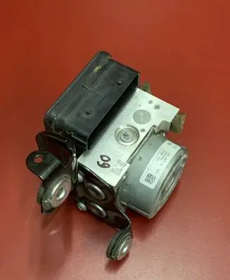 Ford Fusion II ABS Pump HG9C2B373AH