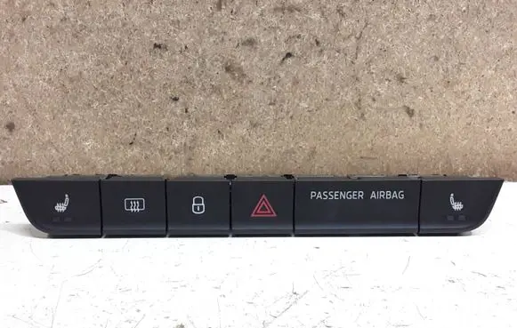 Skoda Fabia Mk3 (NJ) Seat heating switch 6V0927132C