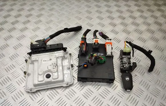 Citroen e-C3 Engine ECU kit and lock set 9866098180 0261S1080S 9868332780