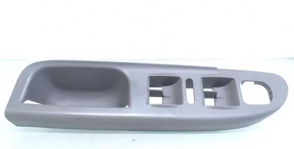Volkswagen PASSAT B6 Front door window switch trim 3C1867171B