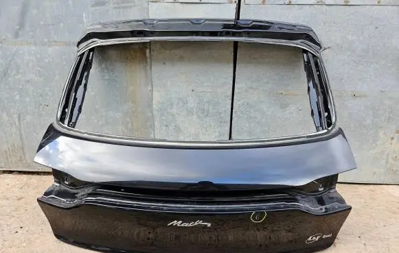 Porsche Macan (95B) Tailgate/trunk/boot lid 95B827215