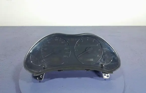 Toyota Avensis Verso Speedometer (instrument cluster) 83800-05533