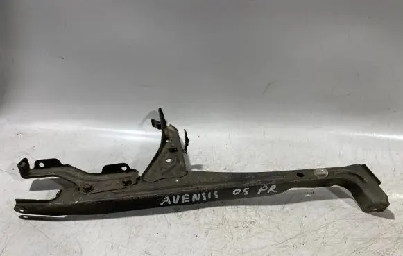 Toyota Avensis T250 Top upper radiator support slam panel