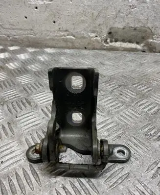 Opel Insignia A Rear door lower hinge a0465740