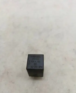 Opel Astra F Other relay 90069864 31363