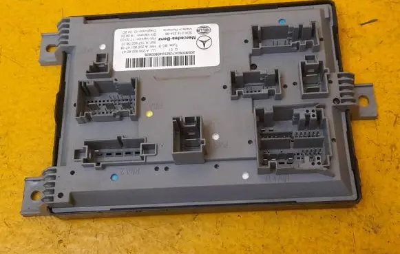 Mercedes-Benz C W205 Central body control module A2059006047 A1679020607 A2059014718