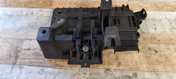 Opel Meriva A Battery tray 13167333 600002190