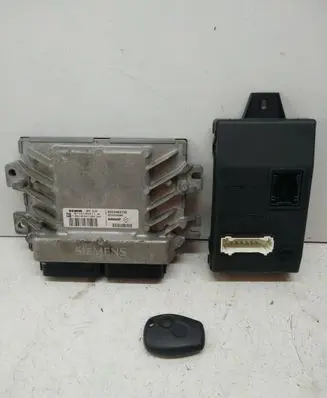 Dacia Logan I Engine ECU kit and lock set 8200326380 S110140011A 8200483732