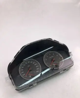 Volvo S40 Speedometer (instrument cluster) 30710071