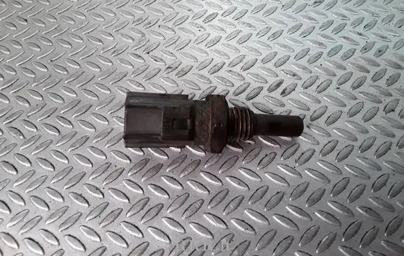 Lexus IS 200-300 Coolant temperature sensor 8942235010