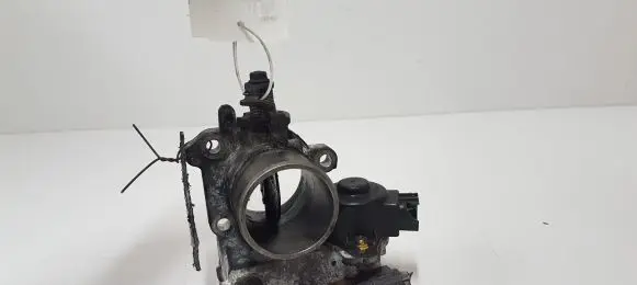 Toyota Avensis T250 Throttle valve 8967221020