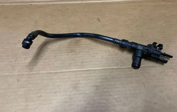 BMW X3 G01 Fuel tank valve 7643106
