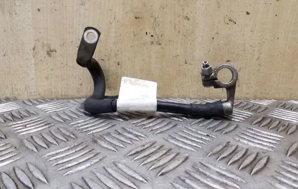 Volkswagen Tiguan Negative earth cable (battery)