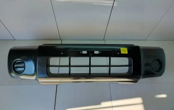 Nissan Frontier Front bumper