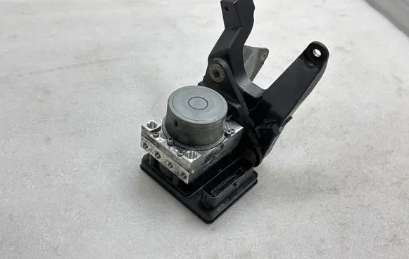 Volkswagen ID.4 ABS Pump 1EA614517AA A014M422 1EA614517