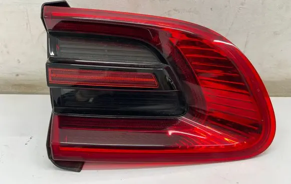 Porsche Macan (95B) Tailgate rear/tail lights 95B945093F
