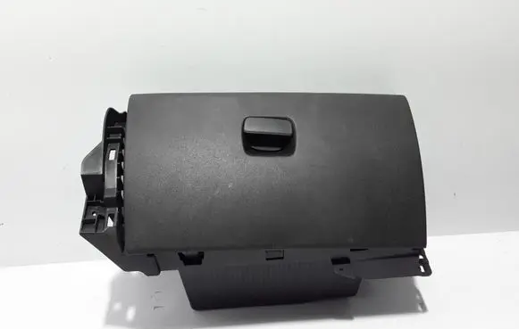 Opel Vivaro Glove box 681084386R