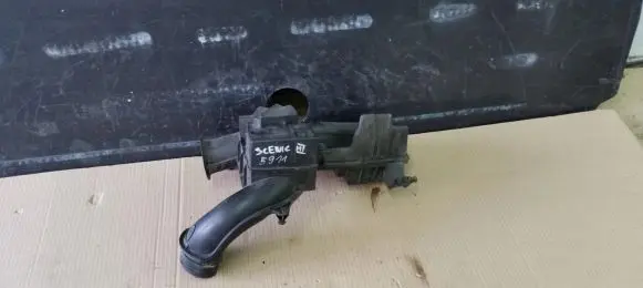 Renault Scenic III - Grand scenic III Intake resonator 