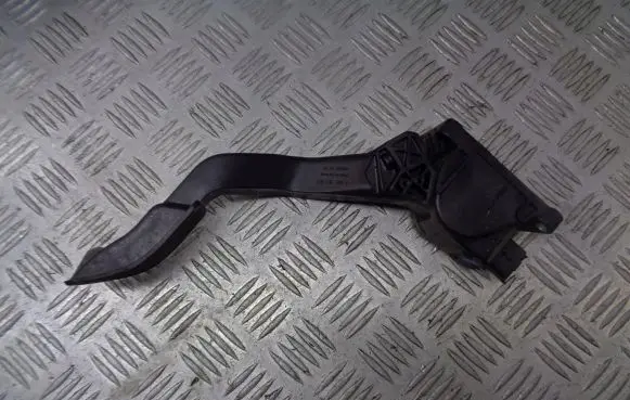 Citroen C4 I Accelerator throttle pedal 9680565880