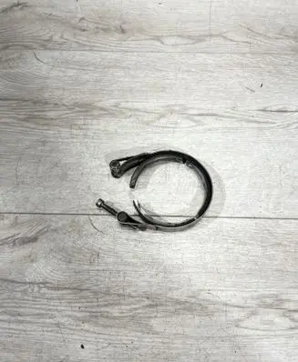 Volvo XC90 Muffler pipe connector clamp 31219900