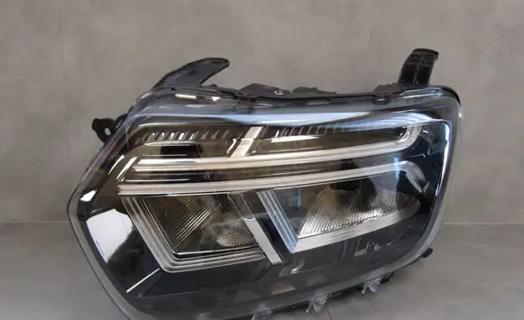 Dacia Duster II Headlight/headlamp 260602287R 386845 4868451F14