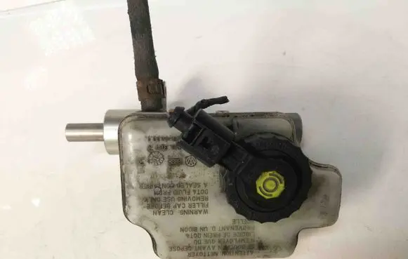 Audi A3 S3 8P Master brake cylinder 1K1611301C