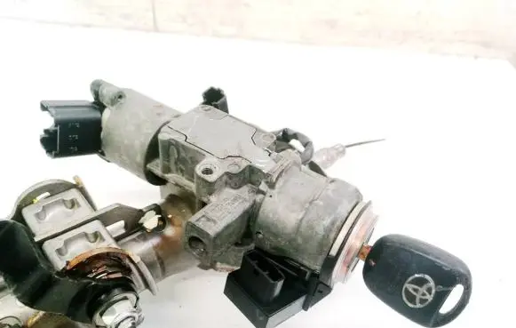 Toyota Avensis T250 Ignition lock