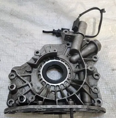 Opel Crossland X Oil pump 9823740280