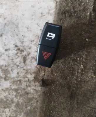 BMW 5 E60 E61 Hazard light switch 6919506