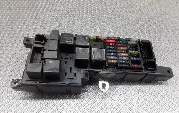 Volvo S60 Fuse module 518828009