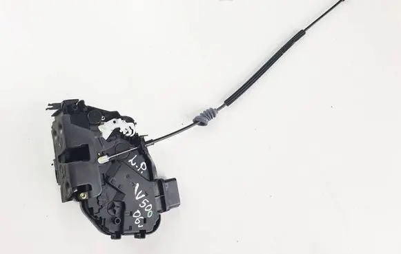 Volvo V50 Front door lock 30753658 2096M C75RB