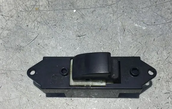 Mitsubishi ASX Electric window control switch MR587944 C8DD411MB 0494T11BD