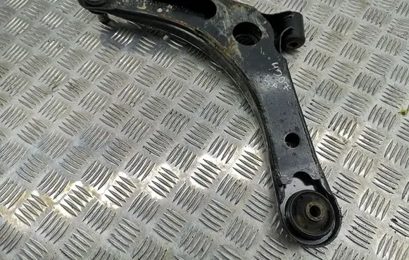 Peugeot 4007 Front lower control arm/wishbone