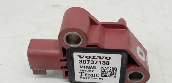 Volvo C30 Airbag deployment crash/impact sensor 30737138