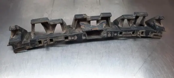 Renault Megane II Fender mounting bracket
