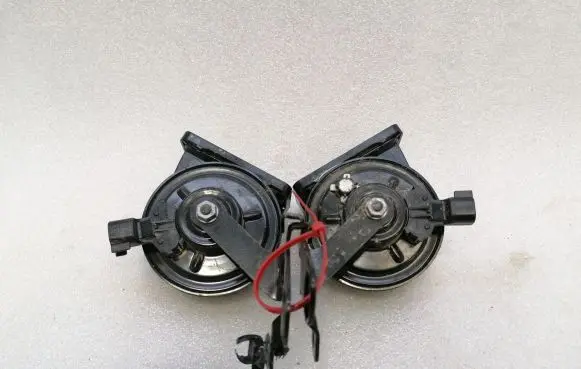 Chevrolet Corvette C8 Horn signal 168410 GMHORN