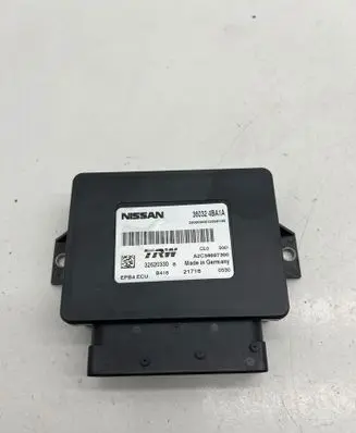 Nissan X-Trail T32 Hand brake control module 360324BA1A 32620330 A2C38697300