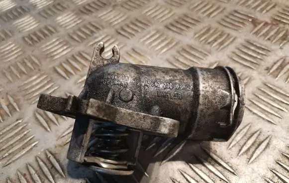 Mercedes-Benz E W211 Thermostat 6422000215